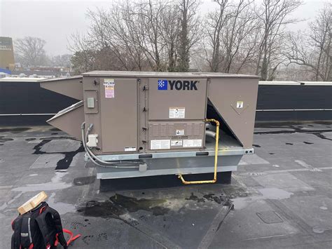 How a Magic Pack Rooftop Unit Can Improve Tenant Satisfaction in Commercial Buildings